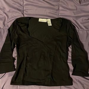 Currants Black Medium Sleeve shirt Size Medium